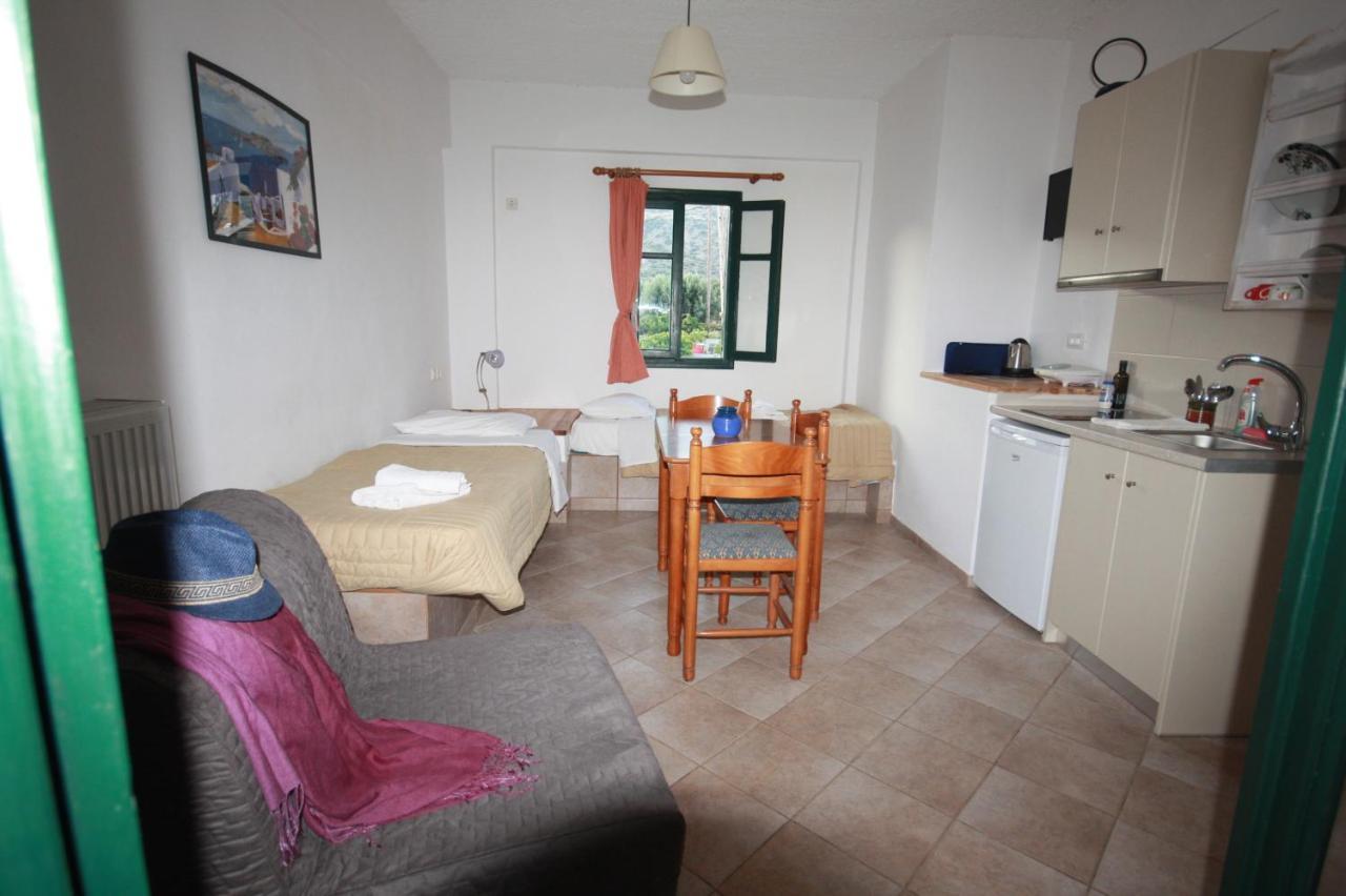 Cyclades Beach Apartments Chrisopigi  ภายนอก รูปภาพ
