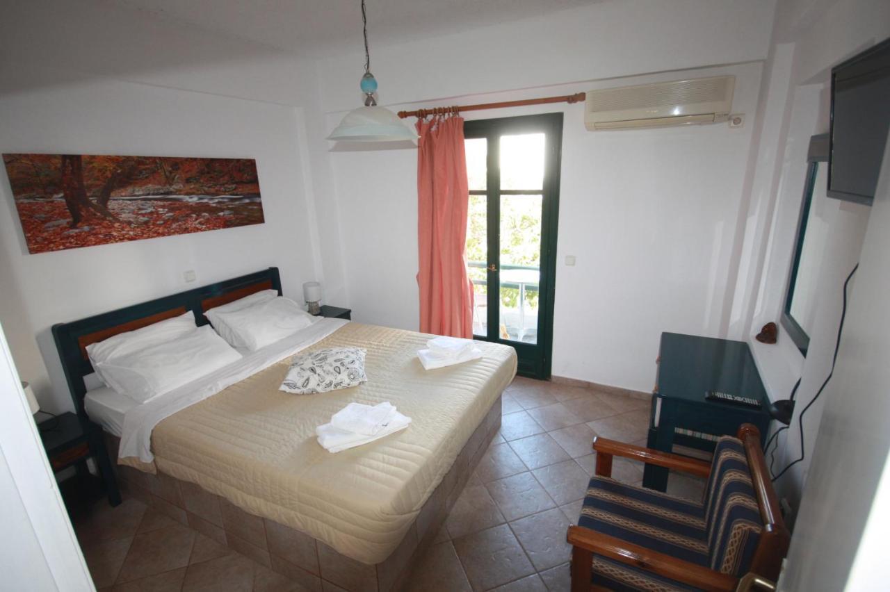 Cyclades Beach Apartments Chrisopigi  ภายนอก รูปภาพ