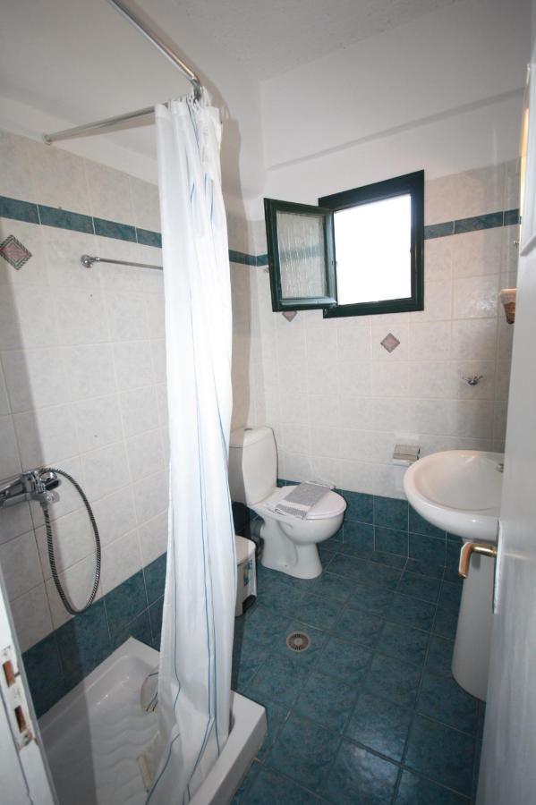 Cyclades Beach Apartments Chrisopigi  ภายนอก รูปภาพ
